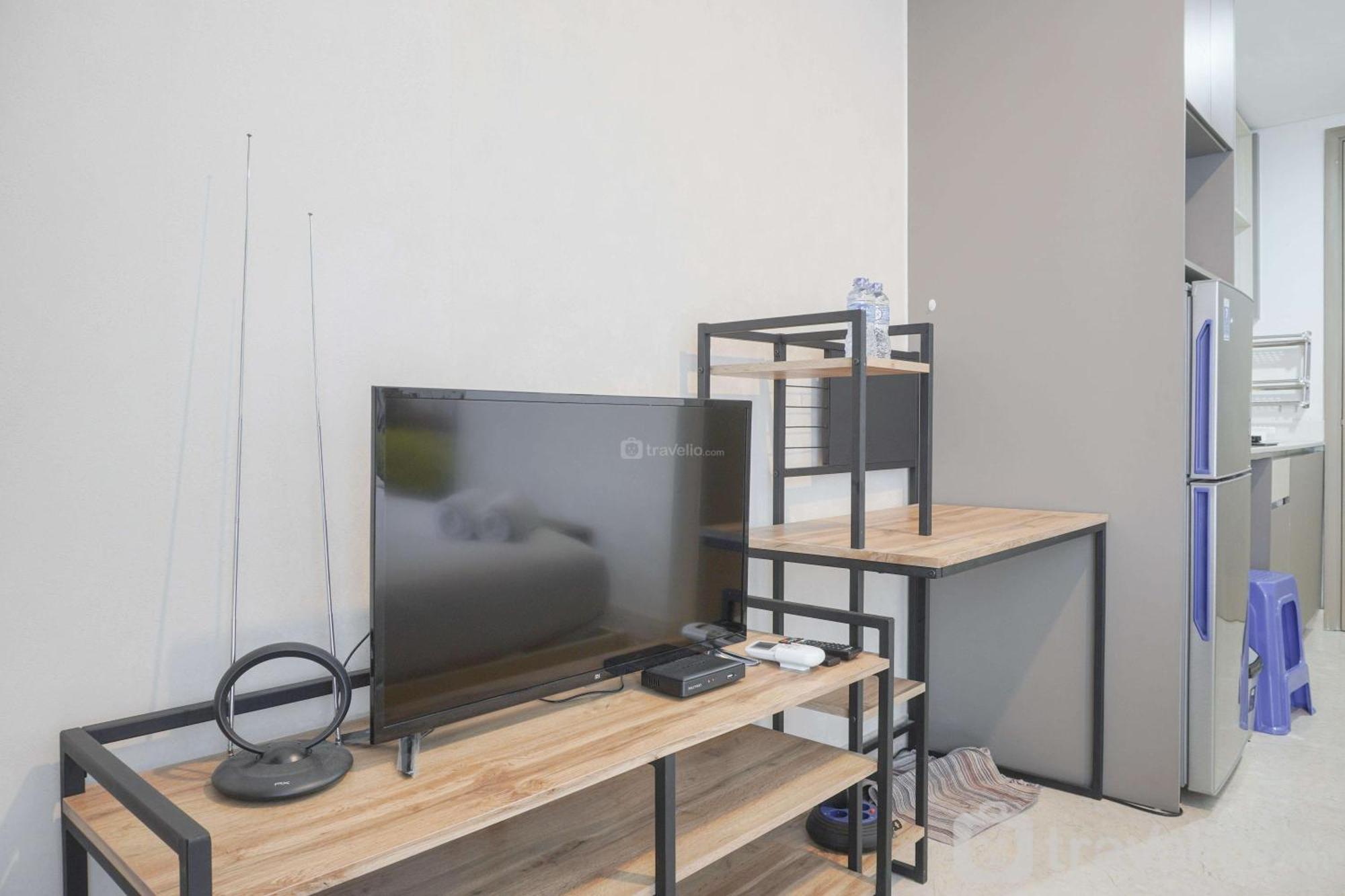 Minimalist And Comfort At Gold Coast By Travelio Apartment Jakarta