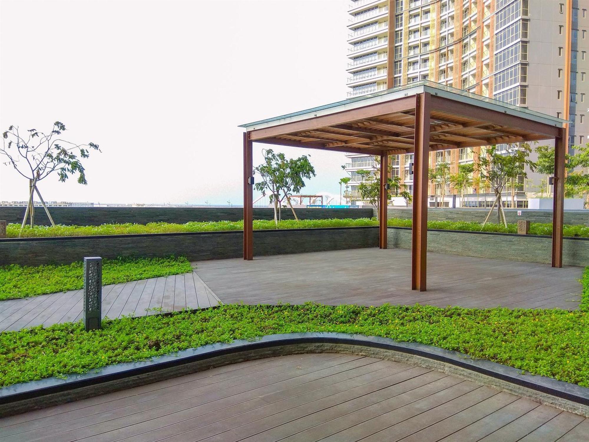 Minimalist And Comfort At Gold Coast By Travelio Apartment Jakarta