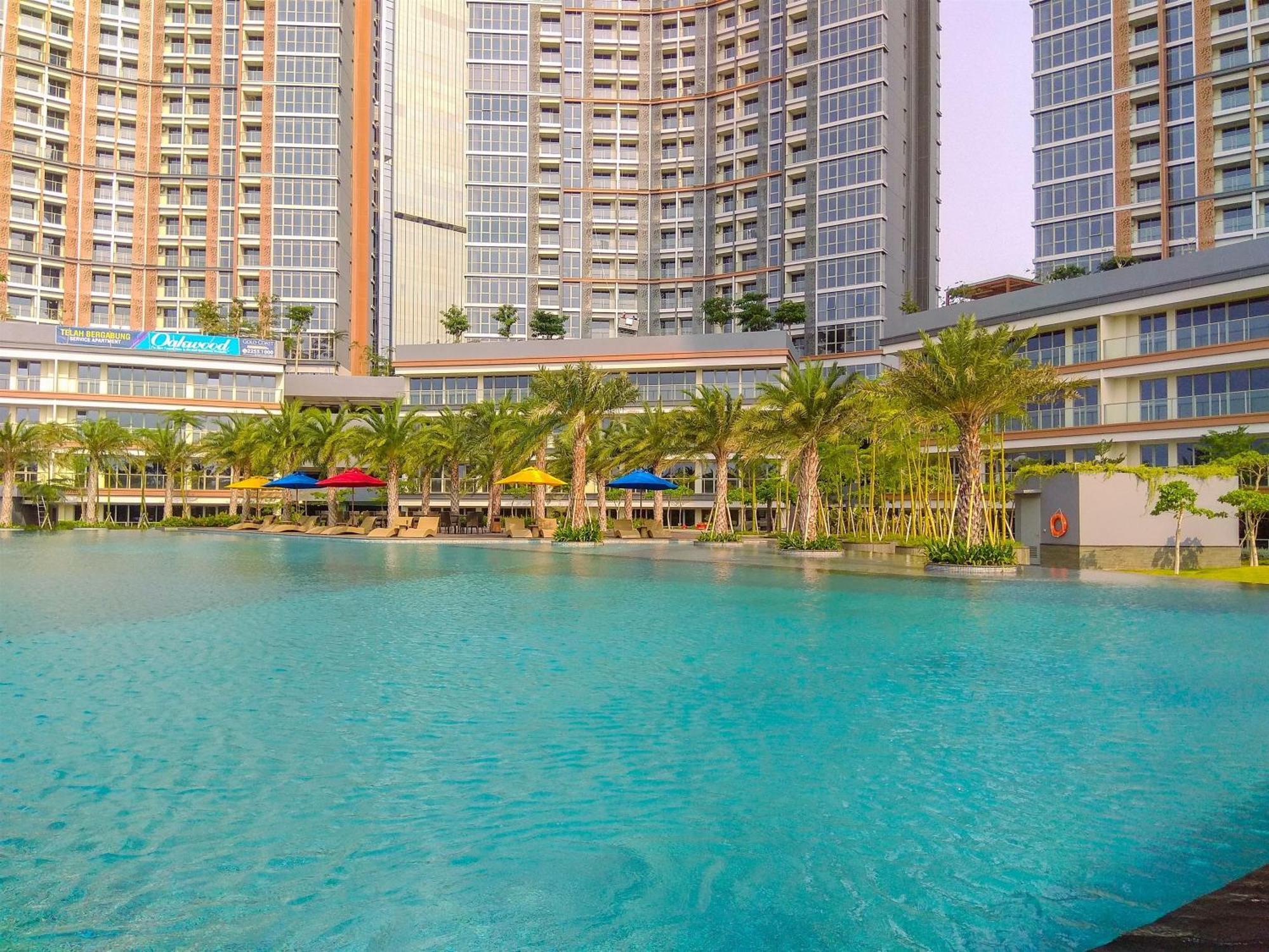 Minimalist And Comfort At Gold Coast By Travelio Jakarta